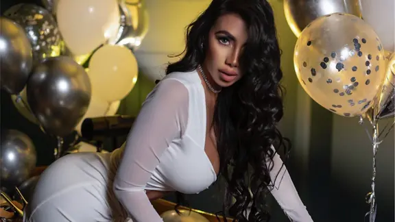 EstefaniaBrown